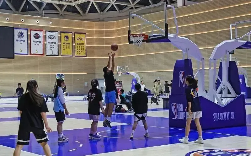 如何通过快攻训练提升团队协作能力?_2